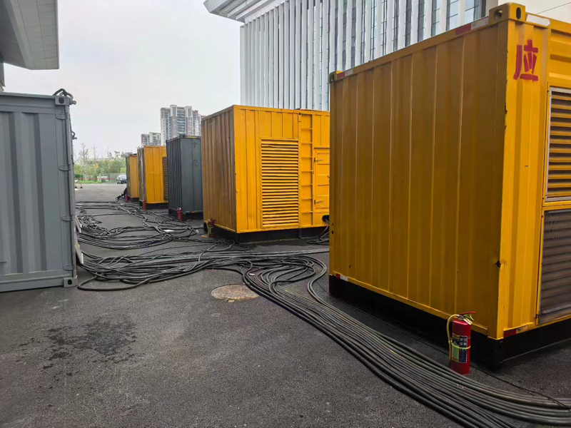 清丰不同季节柴油发电机组保养有哪些注意事项?