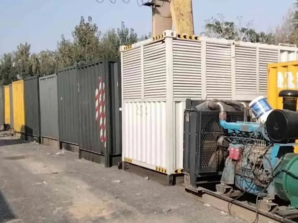 清丰200KW柴油发电机机组每小时油耗是多少？